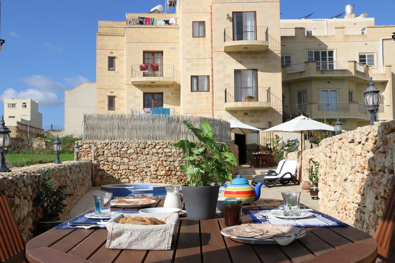 Gozo A Prescindere B&B Надур Екстериор снимка