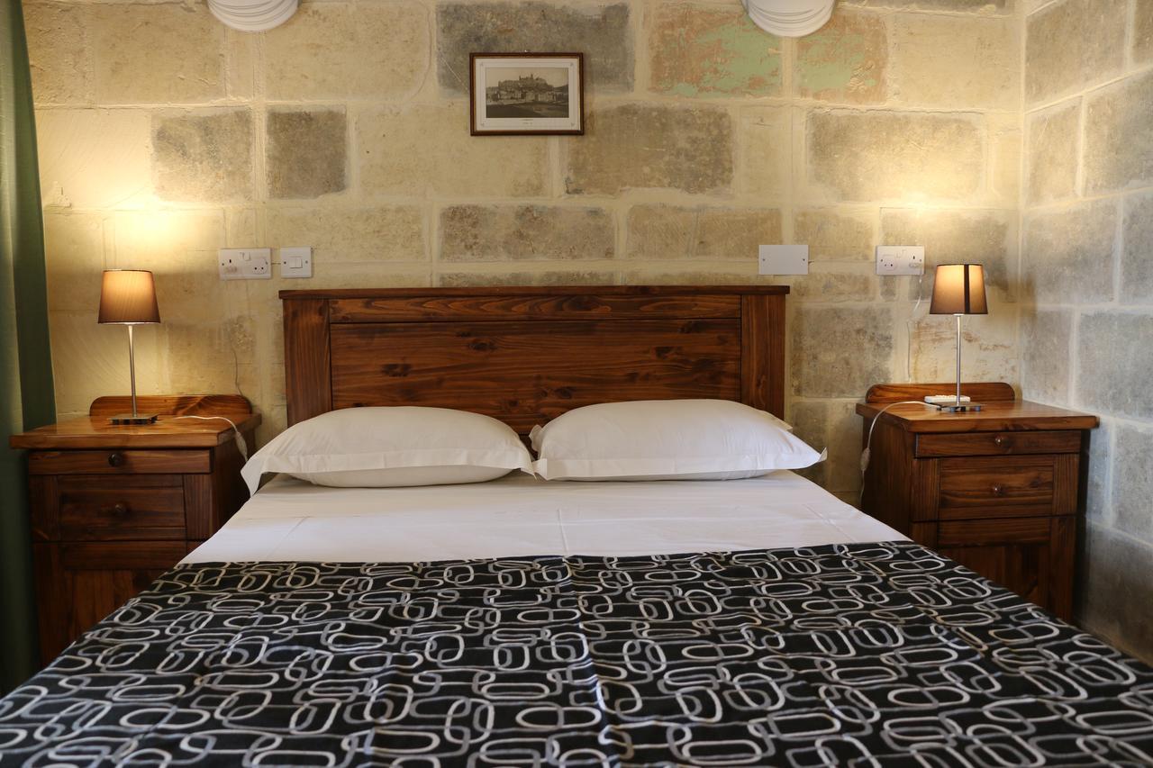 Gozo A Prescindere B&B Надур Екстериор снимка