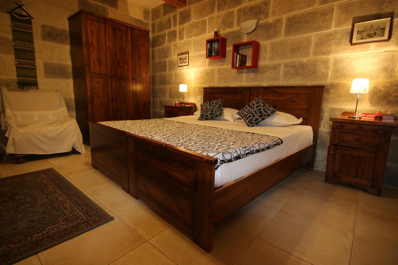 Gozo A Prescindere B&B Надур Екстериор снимка